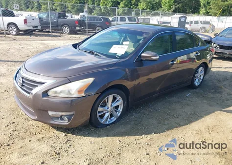 2014 Nissan Altima 2.5/S/Sv/Sl from USA, damaged, VIN 1N4AL3AP2EC109564